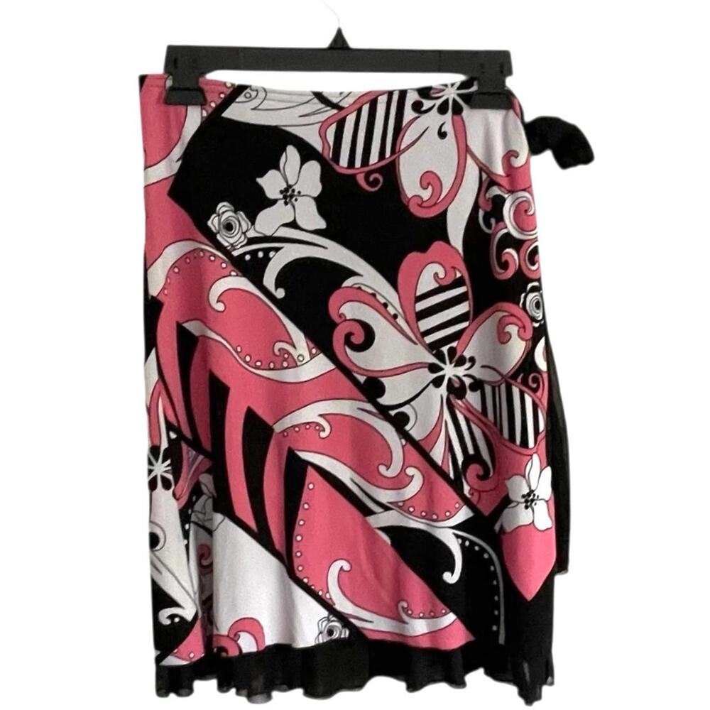 Wrapper Pink and Black Floral Skirt: Y2K, 2000s